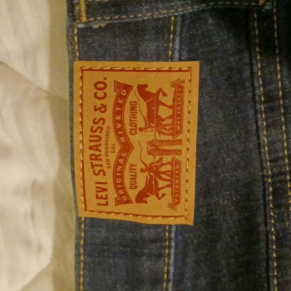 women's Levi's jeans, size 25x32 - Picture 4 of 4